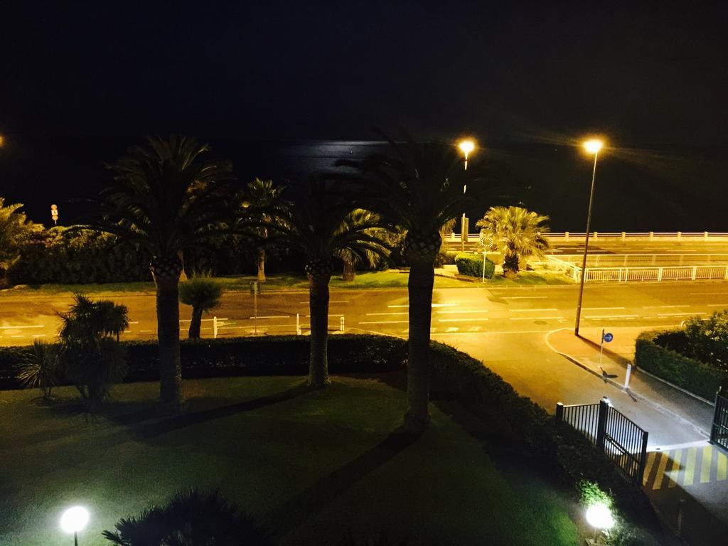 Dionysos Vue Mer Cannes Exterior photo